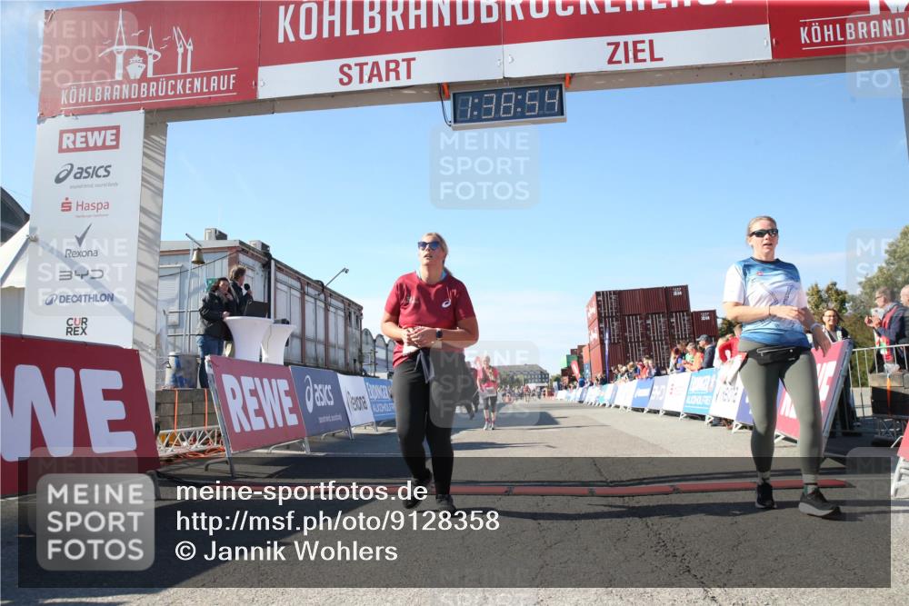 03.10.2025 - Köhlbrandbrückenlauf Jannik Wohlers http://msf.ph/oto/9128358 03.10.2025 13:38:54 Ziel 4723, 5529, 5533, 5584, 6030, 6640 meine-sportfotos.de