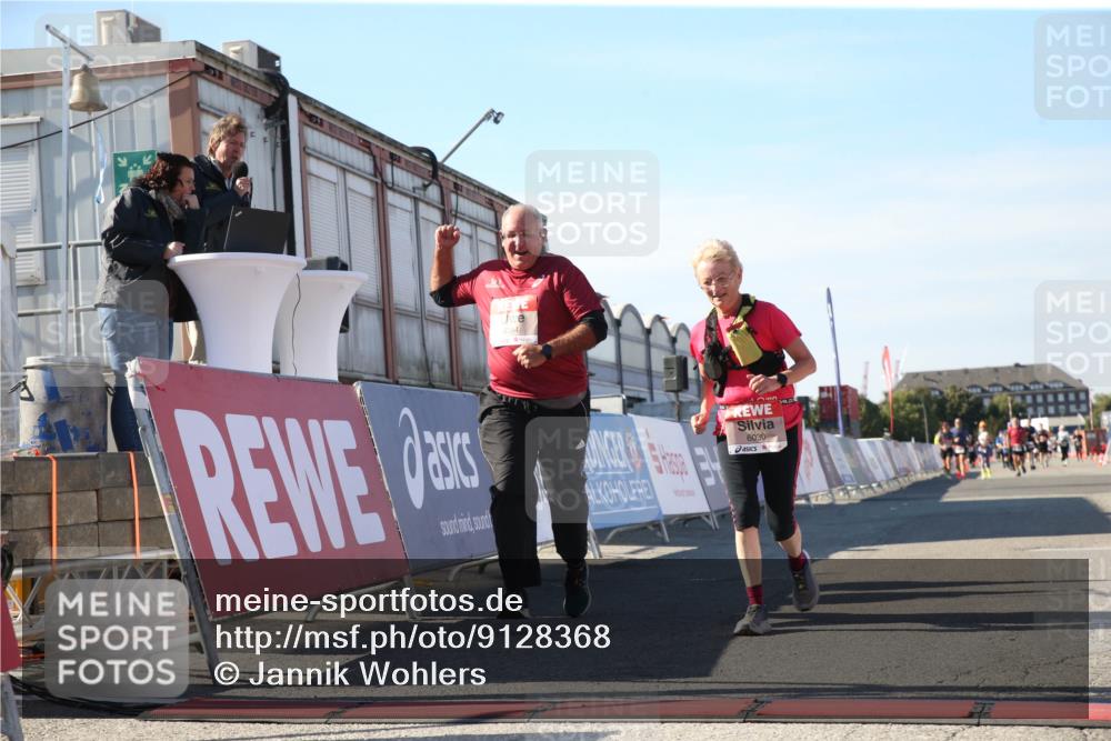 03.10.2025 - Köhlbrandbrückenlauf Jannik Wohlers http://msf.ph/oto/9128368 03.10.2025 13:38:57 Ziel 4723, 5529, 5533, 5584, 6030, 6640 meine-sportfotos.de