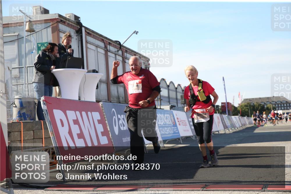 03.10.2025 - Köhlbrandbrückenlauf Jannik Wohlers http://msf.ph/oto/9128370 03.10.2025 13:38:57 Ziel 4723, 5529, 5533, 5584, 6030, 6640 meine-sportfotos.de