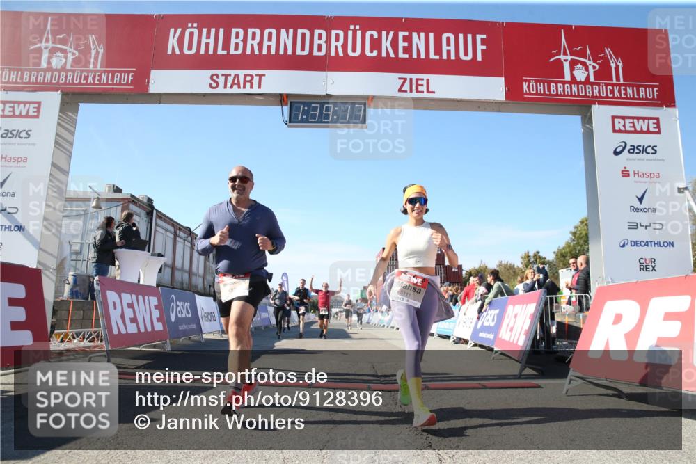 03.10.2025 - Köhlbrandbrückenlauf Jannik Wohlers http://msf.ph/oto/9128396 03.10.2025 13:39:17 Ziel 4531, 4789, 5111, 5766, 5988, 5989, 5998 meine-sportfotos.de