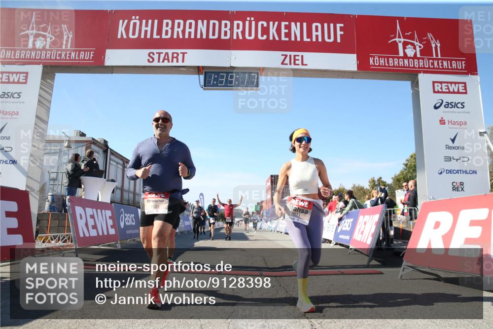 03.10.2025 - Köhlbrandbrückenlauf Jannik Wohlers http://msf.ph/oto/9128398 03.10.2025 13:39:17 Ziel 4531, 4789, 5111, 5766, 5988, 5989, 5998 meine-sportfotos.de