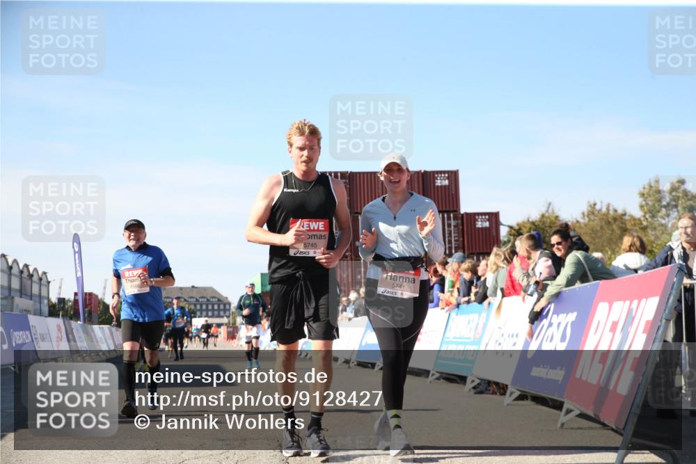 03.10.2025 - Köhlbrandbrückenlauf Jannik Wohlers http://msf.ph/oto/9128427 03.10.2025 13:39:24 Ziel 4531, 4789, 5111, 5135, 5741, 5745, 5766, 5988, 5989, 5991, 5998, 6560 meine-sportfotos.de