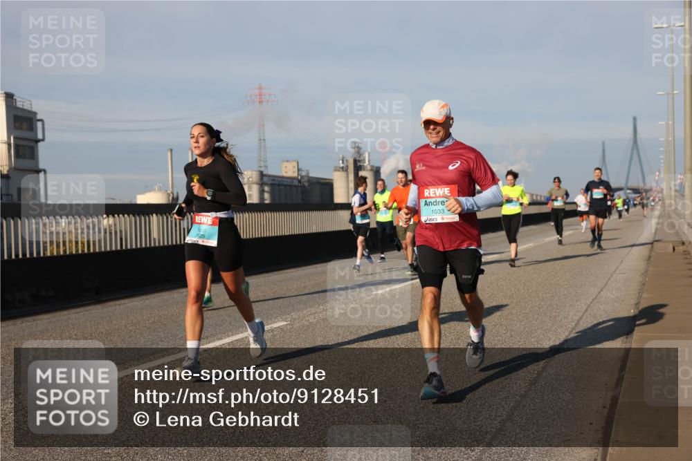 03.10.2025 - Köhlbrandbrückenlauf Lena Gebhardt http://msf.ph/oto/9128451 03.10.2025 09:48:16 Position 2 825, 1033 meine-sportfotos.de