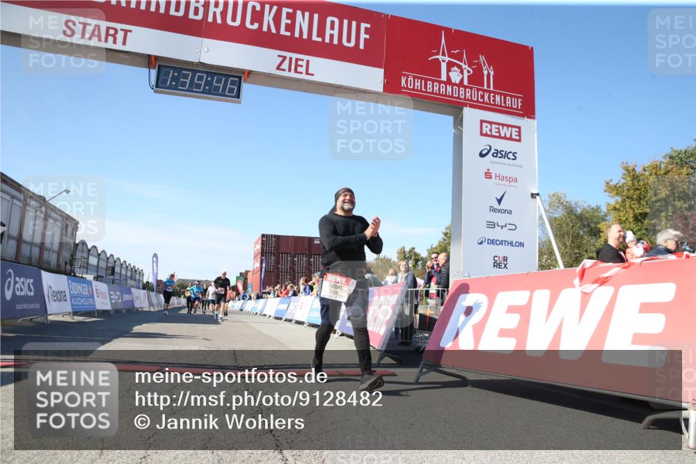 03.10.2025 - Köhlbrandbrückenlauf Jannik Wohlers http://msf.ph/oto/9128482 03.10.2025 13:39:47 Ziel 5264, 5508, 5565, 5566, 6399, 6400 meine-sportfotos.de