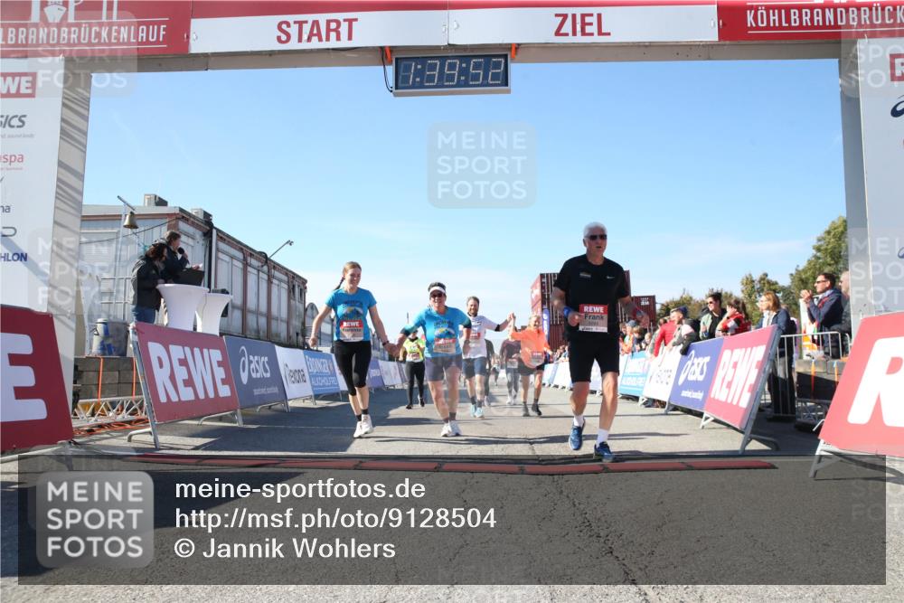 03.10.2025 - Köhlbrandbrückenlauf Jannik Wohlers http://msf.ph/oto/9128504 03.10.2025 13:39:52 Ziel 5264, 5484, 5487, 5508, 5565, 5566, 6399, 6400, 6401, 6403 meine-sportfotos.de
