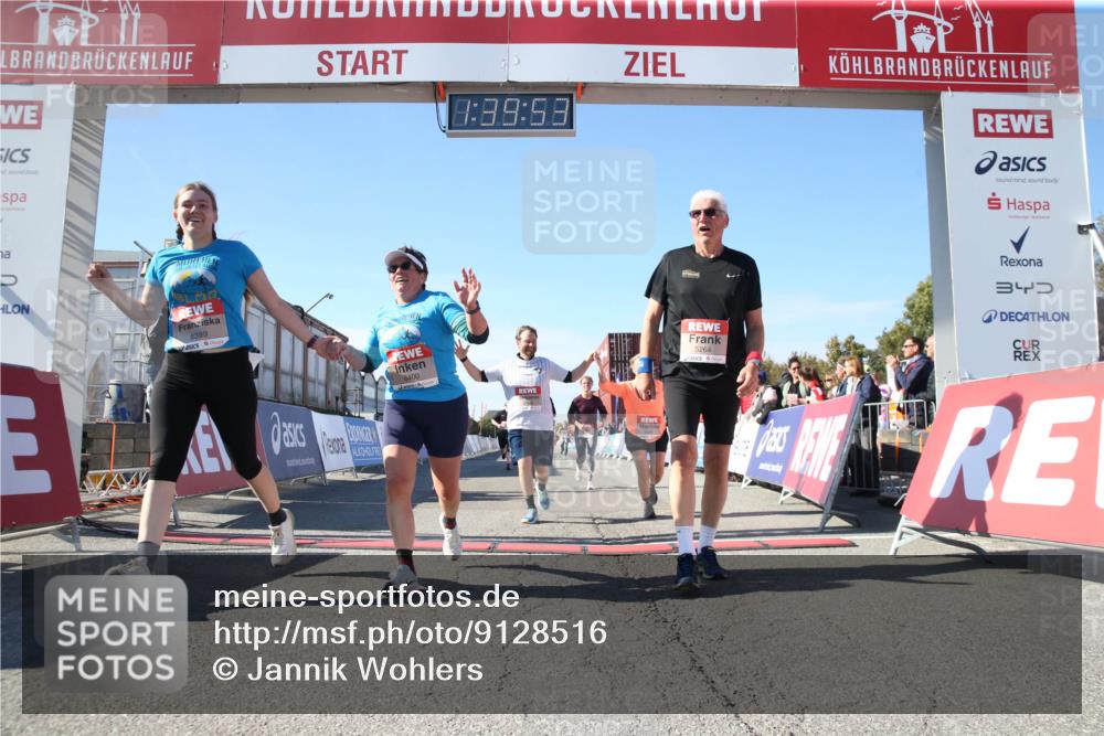03.10.2025 - Köhlbrandbrückenlauf Jannik Wohlers http://msf.ph/oto/9128516 03.10.2025 13:39:54 Ziel 5264, 5484, 5487, 5508, 5565, 5566, 6399, 6400, 6401, 6403, 6522 meine-sportfotos.de