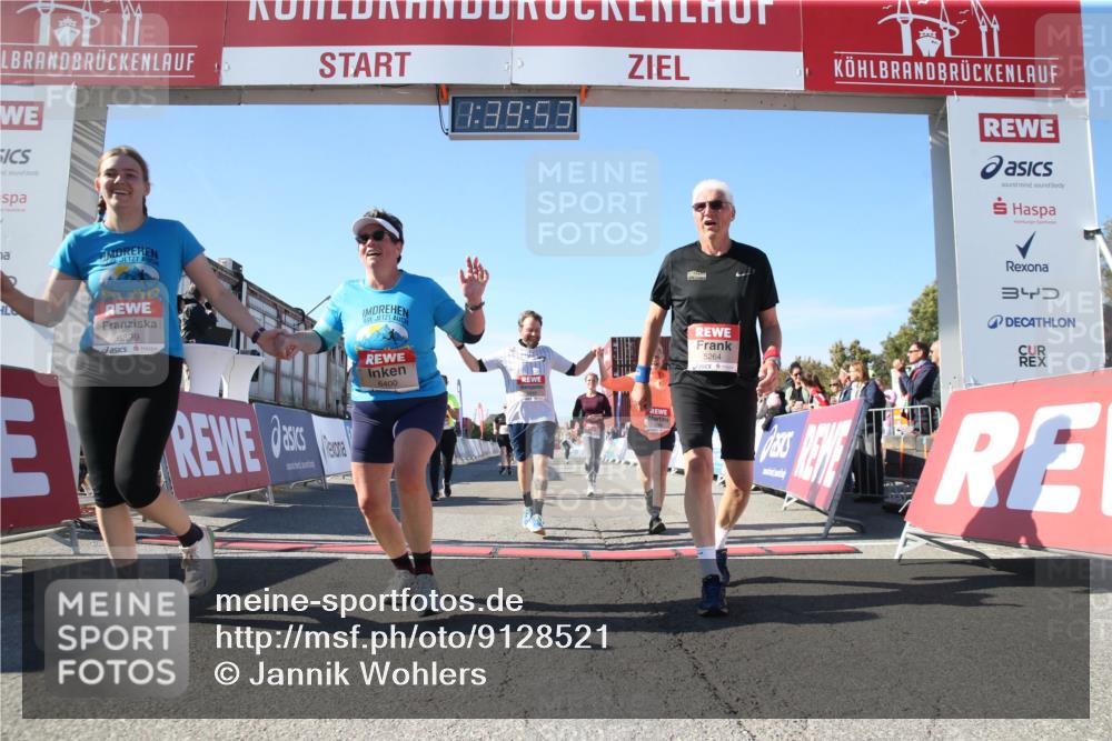 03.10.2025 - Köhlbrandbrückenlauf Jannik Wohlers http://msf.ph/oto/9128521 03.10.2025 13:39:54 Ziel 5264, 5484, 5487, 5508, 5565, 5566, 6399, 6400, 6401, 6403, 6522 meine-sportfotos.de