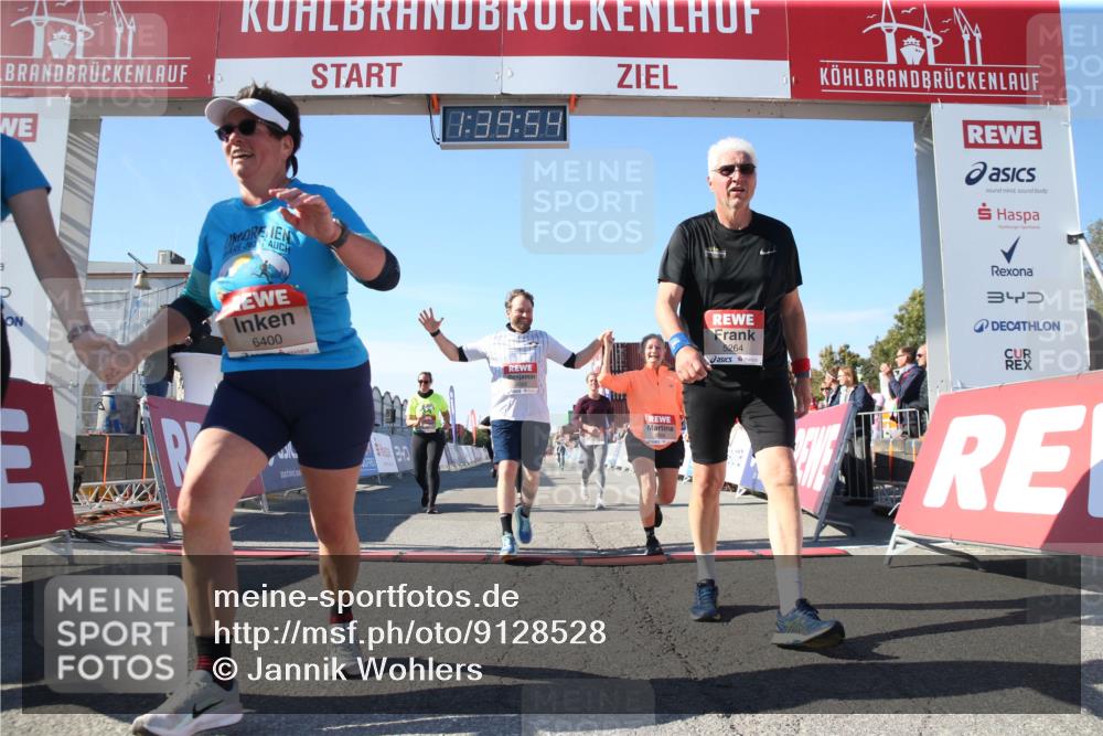 03.10.2025 - Köhlbrandbrückenlauf Jannik Wohlers http://msf.ph/oto/9128528 03.10.2025 13:39:54 Ziel 5264, 5484, 5487, 5508, 5565, 5566, 6399, 6400, 6401, 6403, 6522 meine-sportfotos.de