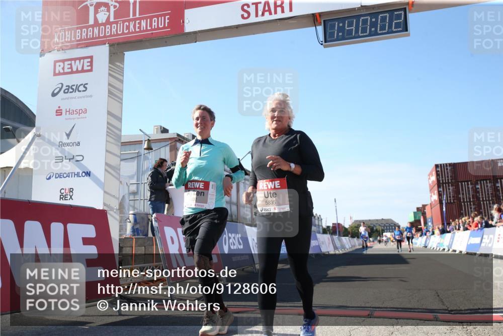 03.10.2025 - Köhlbrandbrückenlauf Jannik Wohlers http://msf.ph/oto/9128606 03.10.2025 13:40:03 Ziel 5252, 5484, 5487, 5565, 5566, 5831, 5832, 5835, 5990, 6109, 6401, 6403, 6522 meine-sportfotos.de