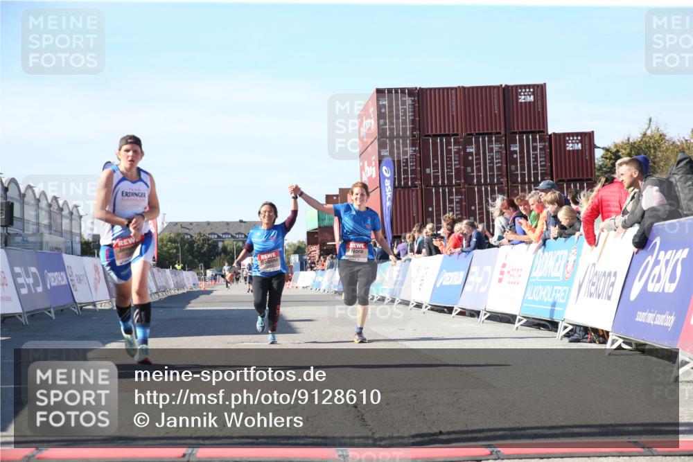 03.10.2025 - Köhlbrandbrückenlauf Jannik Wohlers http://msf.ph/oto/9128610 03.10.2025 13:40:07 Ziel 5252, 5487, 5831, 5832, 5835, 5990, 6109, 6522 meine-sportfotos.de