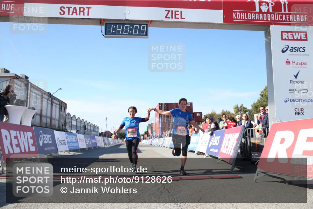 03.10.2025 - Köhlbrandbrückenlauf Jannik Wohlers http://msf.ph/oto/9128626 03.10.2025 13:40:10 Ziel 5252, 5831, 5832, 5835, 5990, 6109 meine-sportfotos.de