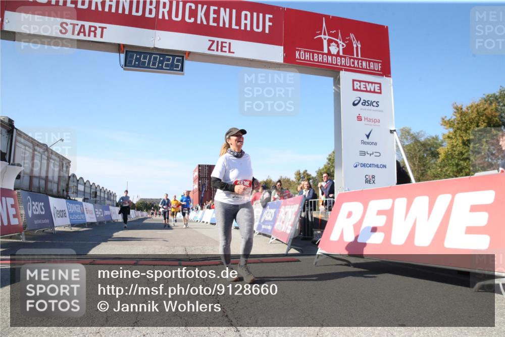 03.10.2025 - Köhlbrandbrückenlauf Jannik Wohlers http://msf.ph/oto/9128660 03.10.2025 13:40:26 Ziel 5270, 5613, 6245, 6278, 6284 meine-sportfotos.de