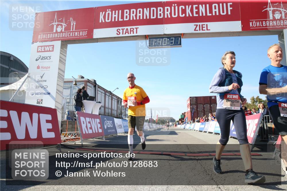 03.10.2025 - Köhlbrandbrückenlauf Jannik Wohlers http://msf.ph/oto/9128683 03.10.2025 13:40:32 Ziel 5270, 5613, 6245, 6278, 6284 meine-sportfotos.de