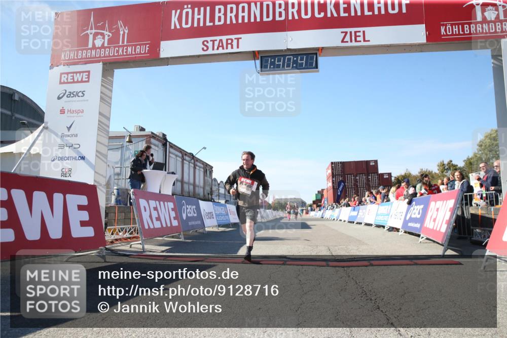03.10.2025 - Köhlbrandbrückenlauf Jannik Wohlers http://msf.ph/oto/9128716 03.10.2025 13:40:42 Ziel 5558 meine-sportfotos.de