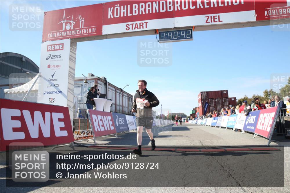 03.10.2025 - Köhlbrandbrückenlauf Jannik Wohlers http://msf.ph/oto/9128724 03.10.2025 13:40:42 Ziel 5558 meine-sportfotos.de