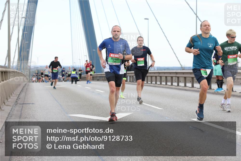 03.10.2025 - Köhlbrandbrückenlauf Lena Gebhardt http://msf.ph/oto/9128733 03.10.2025 15:23:35 Position 2 7269, 9746 meine-sportfotos.de