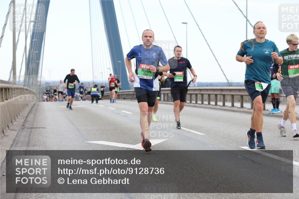 03.10.2025 - Köhlbrandbrückenlauf Lena Gebhardt http://msf.ph/oto/9128736 03.10.2025 15:23:35 Position 2 7269 meine-sportfotos.de