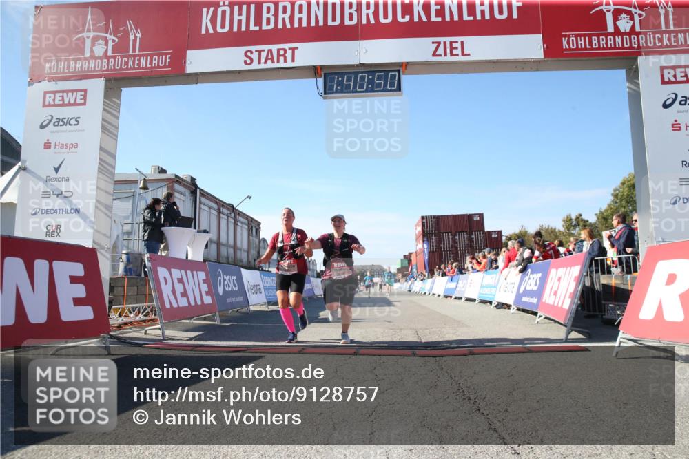 03.10.2025 - Köhlbrandbrückenlauf Jannik Wohlers http://msf.ph/oto/9128757 03.10.2025 13:40:50 Ziel 5495, 5496, 5558, 6134, 6135 meine-sportfotos.de