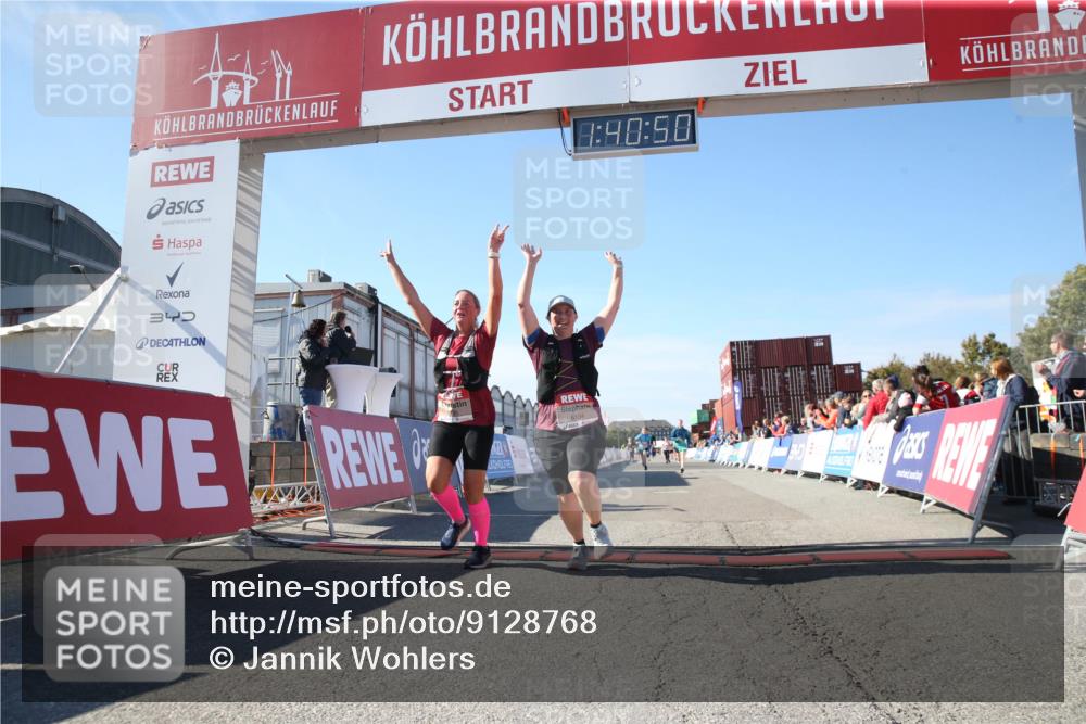 03.10.2025 - Köhlbrandbrückenlauf Jannik Wohlers http://msf.ph/oto/9128768 03.10.2025 13:40:51 Ziel 5495, 5496, 5558, 6134, 6135 meine-sportfotos.de