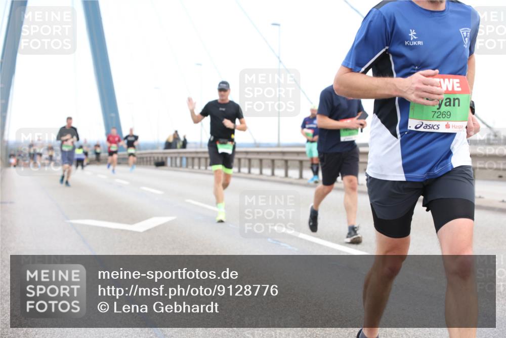 03.10.2025 - Köhlbrandbrückenlauf Lena Gebhardt http://msf.ph/oto/9128776 03.10.2025 15:23:38 Position 2 7269 meine-sportfotos.de