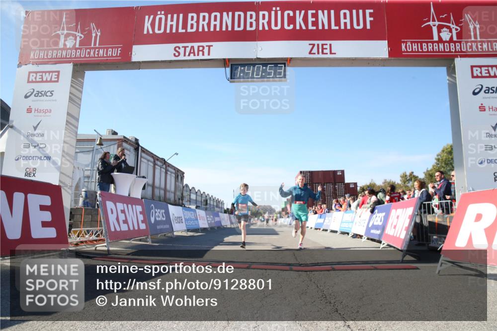 03.10.2025 - Köhlbrandbrückenlauf Jannik Wohlers http://msf.ph/oto/9128801 03.10.2025 13:40:54 Ziel 5495, 5496, 6134, 6135 meine-sportfotos.de
