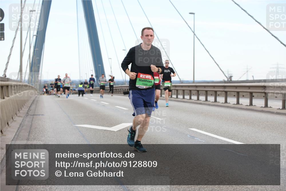 03.10.2025 - Köhlbrandbrückenlauf Lena Gebhardt http://msf.ph/oto/9128809 03.10.2025 15:23:43 Position 2 7099 meine-sportfotos.de