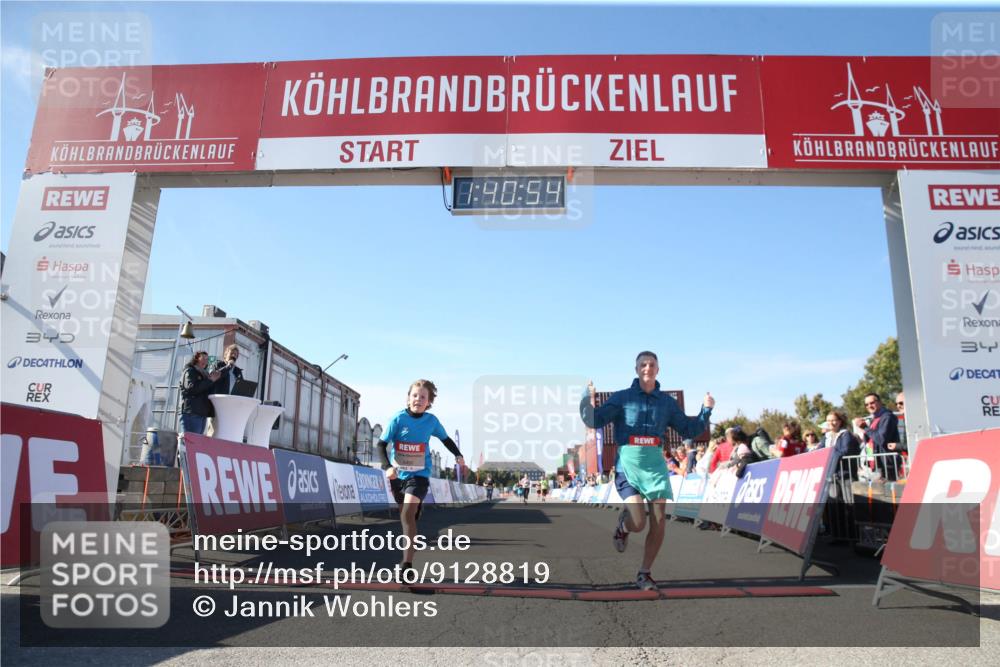03.10.2025 - Köhlbrandbrückenlauf Jannik Wohlers http://msf.ph/oto/9128819 03.10.2025 13:40:54 Ziel 5495, 5496, 6134, 6135 meine-sportfotos.de