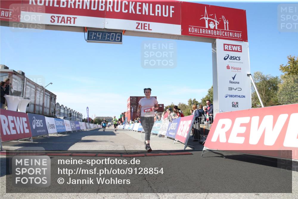 03.10.2025 - Köhlbrandbrückenlauf Jannik Wohlers http://msf.ph/oto/9128854 03.10.2025 13:41:06 Ziel 6317, 6437 meine-sportfotos.de