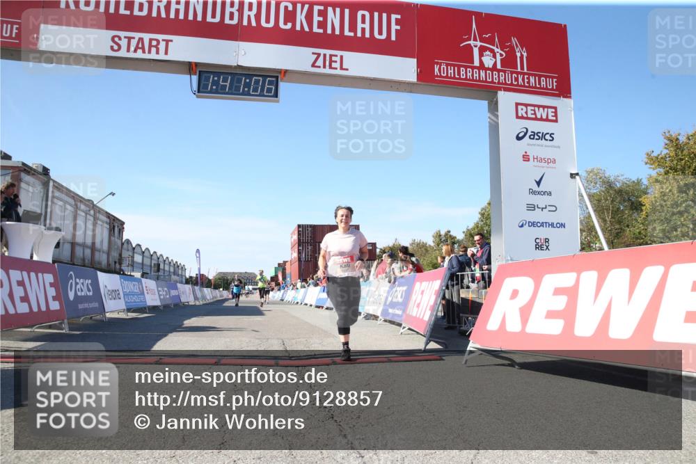 03.10.2025 - Köhlbrandbrückenlauf Jannik Wohlers http://msf.ph/oto/9128857 03.10.2025 13:41:07 Ziel 5116, 5121, 6317, 6437 meine-sportfotos.de