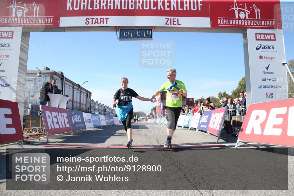 03.10.2025 - Köhlbrandbrückenlauf Jannik Wohlers http://msf.ph/oto/9128900 03.10.2025 13:41:14 Ziel 5116, 5121, 5197, 5421, 6317, 6437 meine-sportfotos.de