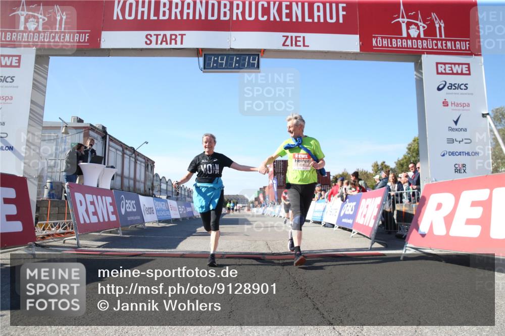 03.10.2025 - Köhlbrandbrückenlauf Jannik Wohlers http://msf.ph/oto/9128901 03.10.2025 13:41:14 Ziel 5116, 5121, 5197, 5421, 6317, 6437 meine-sportfotos.de