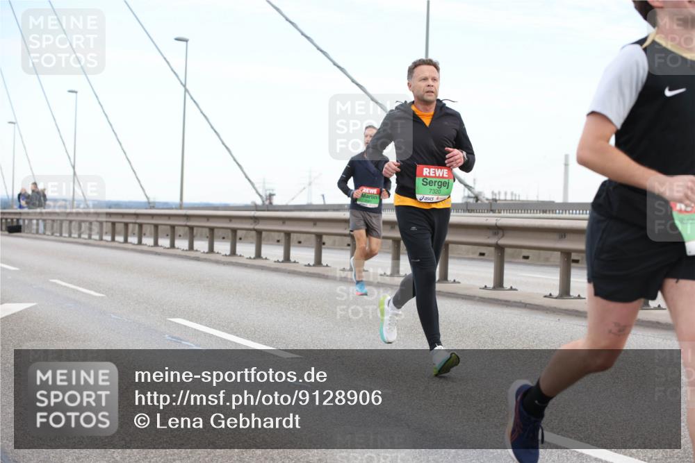 03.10.2025 - Köhlbrandbrückenlauf Lena Gebhardt http://msf.ph/oto/9128906 03.10.2025 15:23:59 Position 2 7320 meine-sportfotos.de