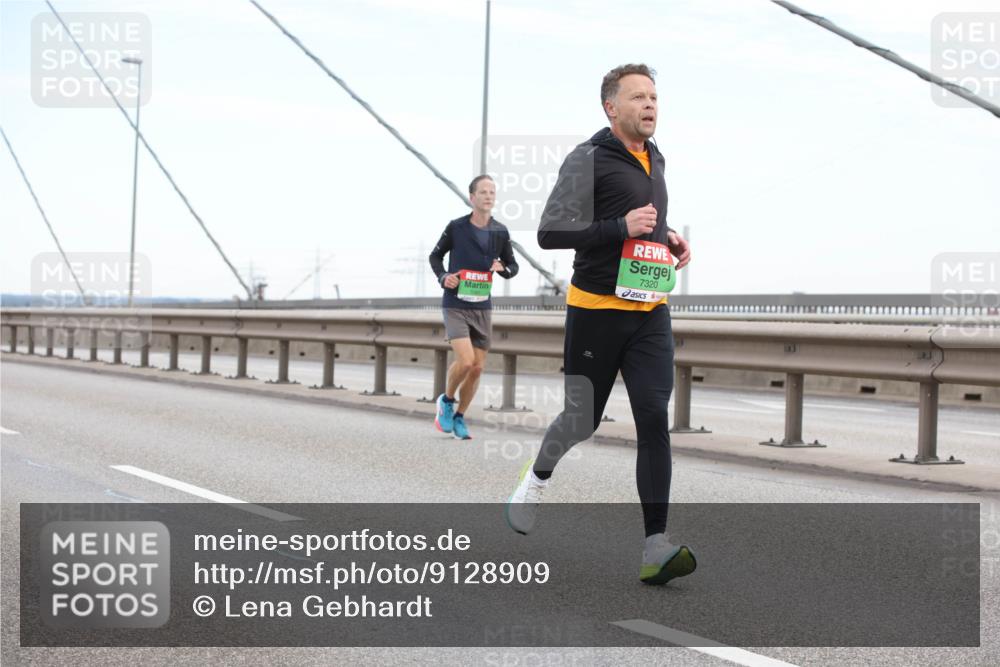 03.10.2025 - Köhlbrandbrückenlauf Lena Gebhardt http://msf.ph/oto/9128909 03.10.2025 15:23:59 Position 2 7320 meine-sportfotos.de