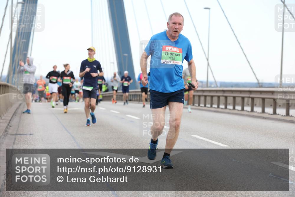 03.10.2025 - Köhlbrandbrückenlauf Lena Gebhardt http://msf.ph/oto/9128931 03.10.2025 15:24:02 Position 2 7285 meine-sportfotos.de