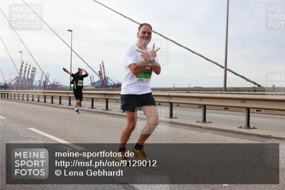 03.10.2025 - Köhlbrandbrückenlauf Lena Gebhardt http://msf.ph/oto/9129012 03.10.2025 16:03:02 Position 2 7486, 4 meine-sportfotos.de