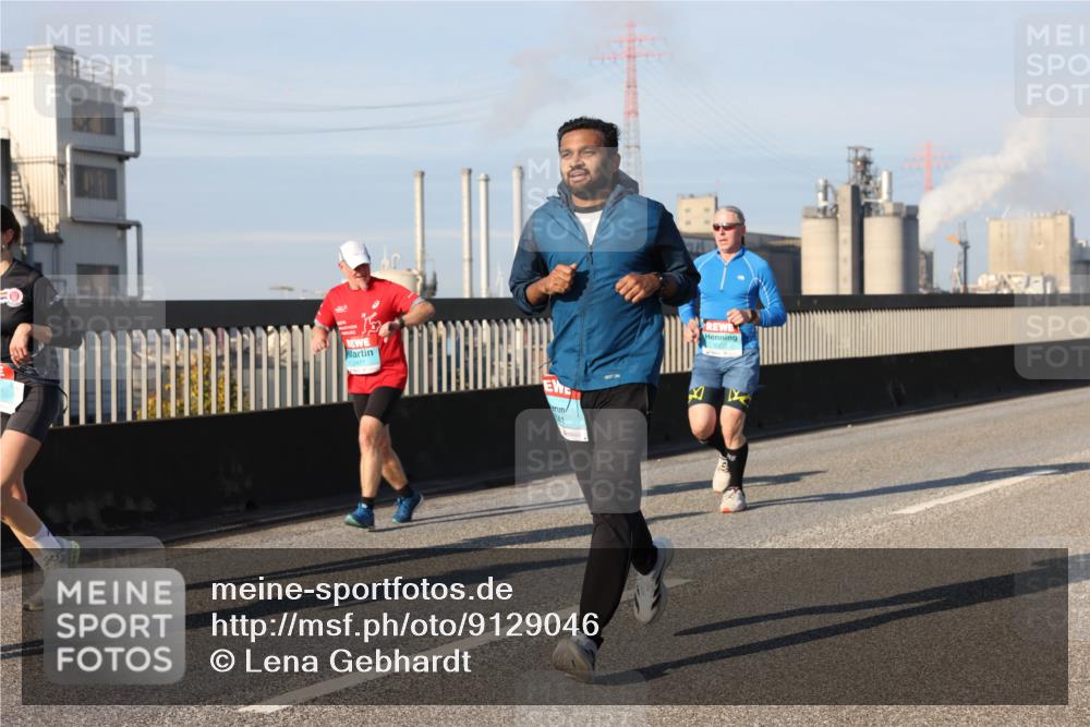 03.10.2025 - Köhlbrandbrückenlauf Lena Gebhardt http://msf.ph/oto/9129046 03.10.2025 09:48:38 Position 2 141 meine-sportfotos.de