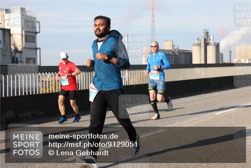 03.10.2025 - Köhlbrandbrückenlauf Lena Gebhardt http://msf.ph/oto/9129051 03.10.2025 09:48:38 Position 2  meine-sportfotos.de