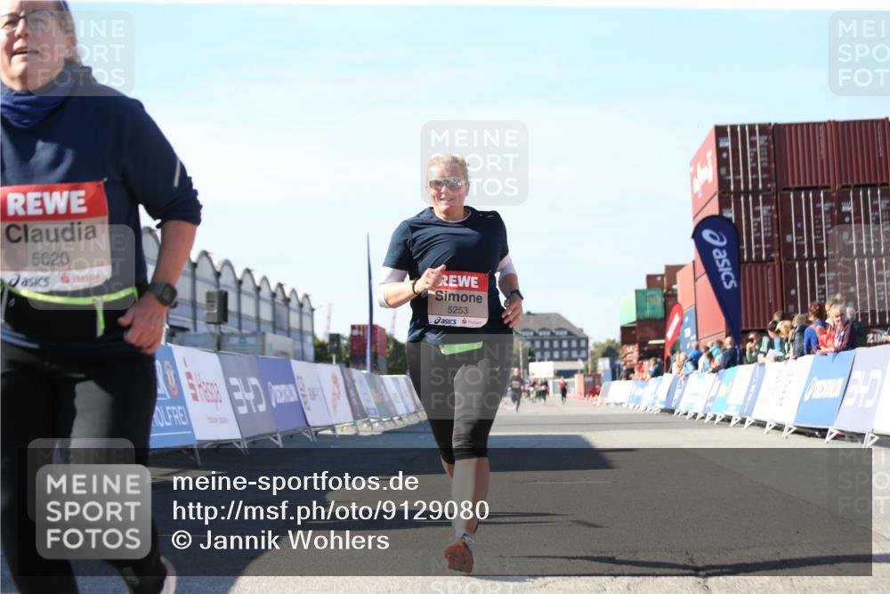 03.10.2025 - Köhlbrandbrückenlauf Jannik Wohlers http://msf.ph/oto/9129080 03.10.2025 13:42:05 Ziel 5043, 5253, 5315, 5620 meine-sportfotos.de