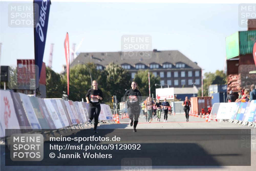 03.10.2025 - Köhlbrandbrückenlauf Jannik Wohlers http://msf.ph/oto/9129092 03.10.2025 13:42:10 Ziel 5253, 5620 meine-sportfotos.de