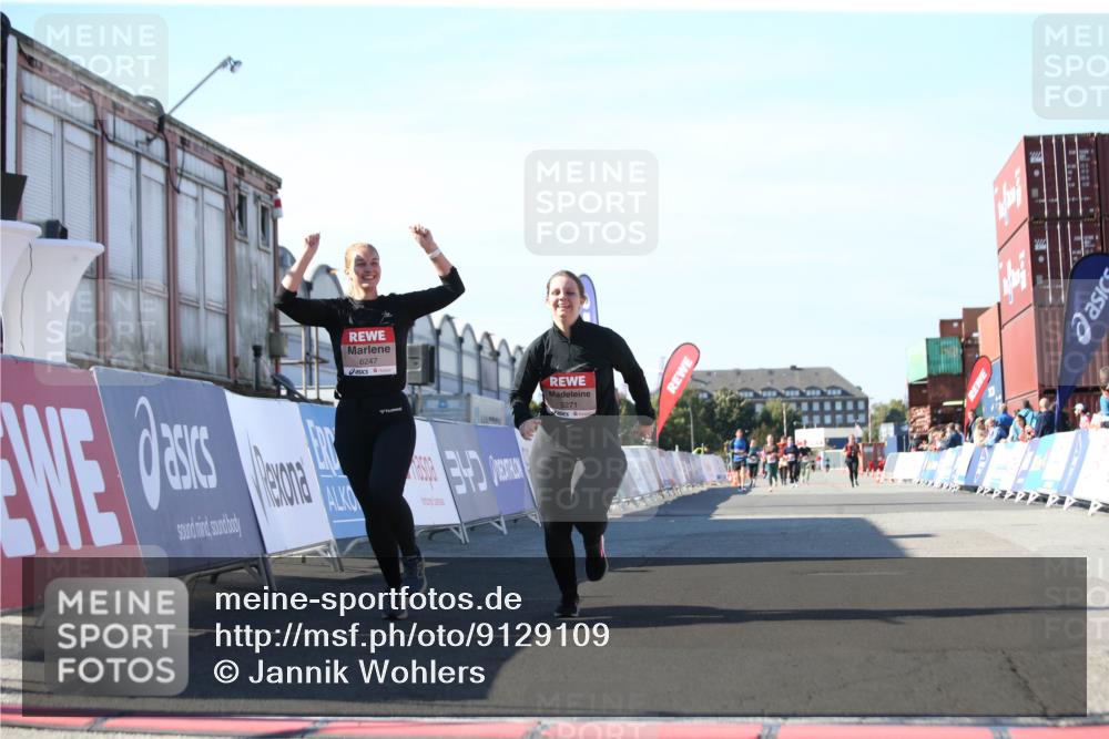 03.10.2025 - Köhlbrandbrückenlauf Jannik Wohlers http://msf.ph/oto/9129109 03.10.2025 13:42:19 Ziel 5271, 6247 meine-sportfotos.de