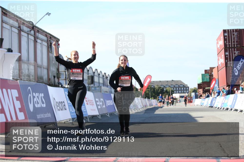 03.10.2025 - Köhlbrandbrückenlauf Jannik Wohlers http://msf.ph/oto/9129113 03.10.2025 13:42:19 Ziel 5271, 6247 meine-sportfotos.de