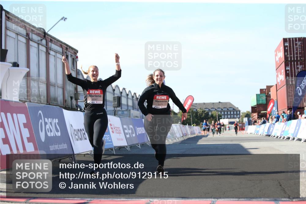 03.10.2025 - Köhlbrandbrückenlauf Jannik Wohlers http://msf.ph/oto/9129115 03.10.2025 13:42:19 Ziel 5271, 6247 meine-sportfotos.de