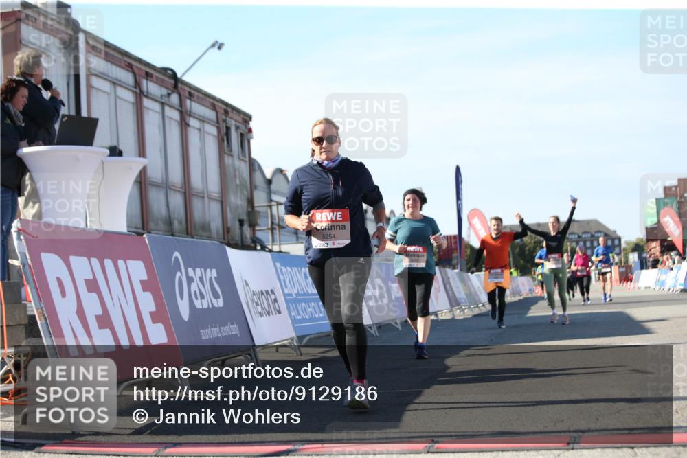 03.10.2025 - Köhlbrandbrückenlauf Jannik Wohlers http://msf.ph/oto/9129186 03.10.2025 13:42:43 Ziel 4944, 5086, 5254, 5418, 6160, 6161, 6260 meine-sportfotos.de