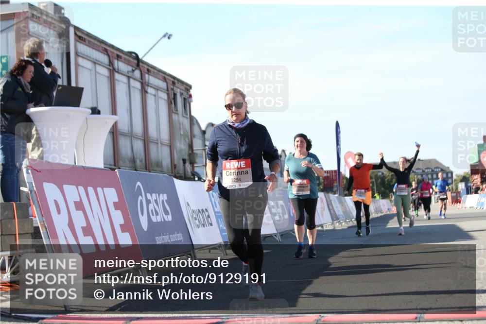 03.10.2025 - Köhlbrandbrückenlauf Jannik Wohlers http://msf.ph/oto/9129191 03.10.2025 13:42:43 Ziel 4944, 5086, 5254, 5418, 6160, 6161, 6260 meine-sportfotos.de