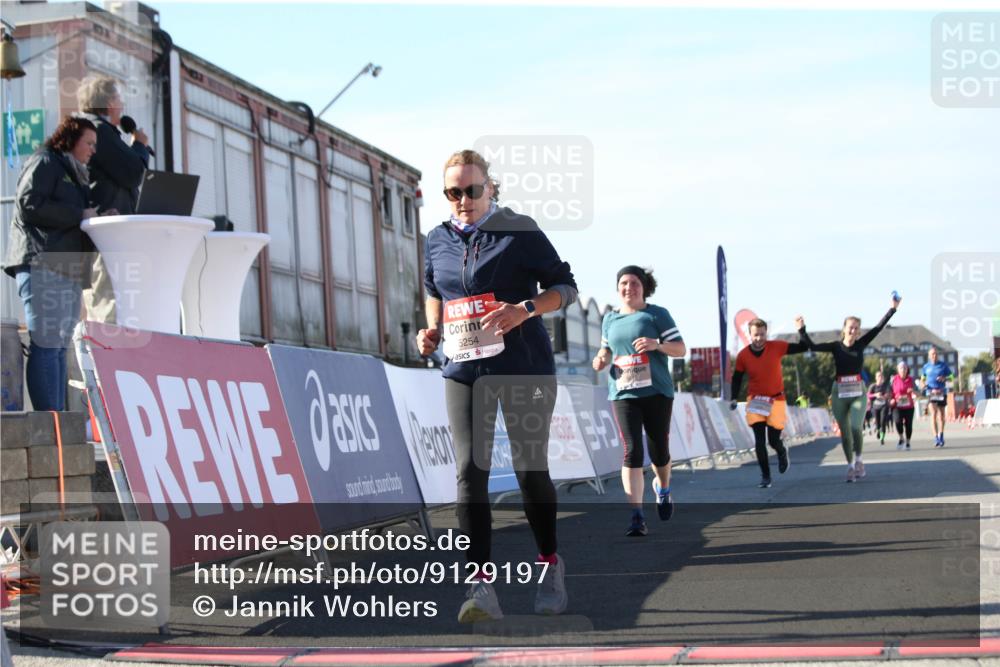 03.10.2025 - Köhlbrandbrückenlauf Jannik Wohlers http://msf.ph/oto/9129197 03.10.2025 13:42:43 Ziel 4944, 5086, 5254, 5418, 6160, 6161, 6260 meine-sportfotos.de