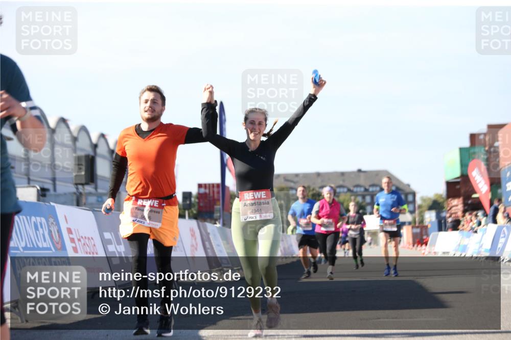 03.10.2025 - Köhlbrandbrückenlauf Jannik Wohlers http://msf.ph/oto/9129232 03.10.2025 13:42:46 Ziel 4944, 5086, 5254, 5418, 6160, 6161, 6260 meine-sportfotos.de