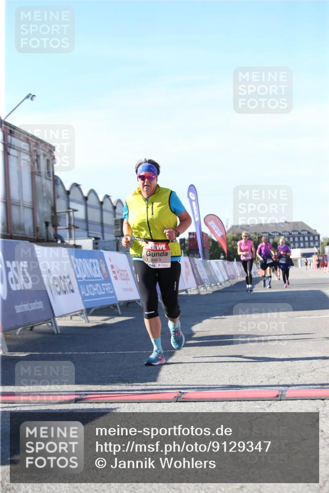 03.10.2025 - Köhlbrandbrückenlauf Jannik Wohlers http://msf.ph/oto/9129347 03.10.2025 13:43:07 Ziel 6463, 6548 meine-sportfotos.de