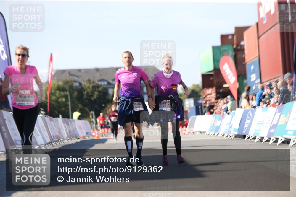 03.10.2025 - Köhlbrandbrückenlauf Jannik Wohlers http://msf.ph/oto/9129362 03.10.2025 13:43:13 Ziel 4238, 5021, 6463, 6711 meine-sportfotos.de