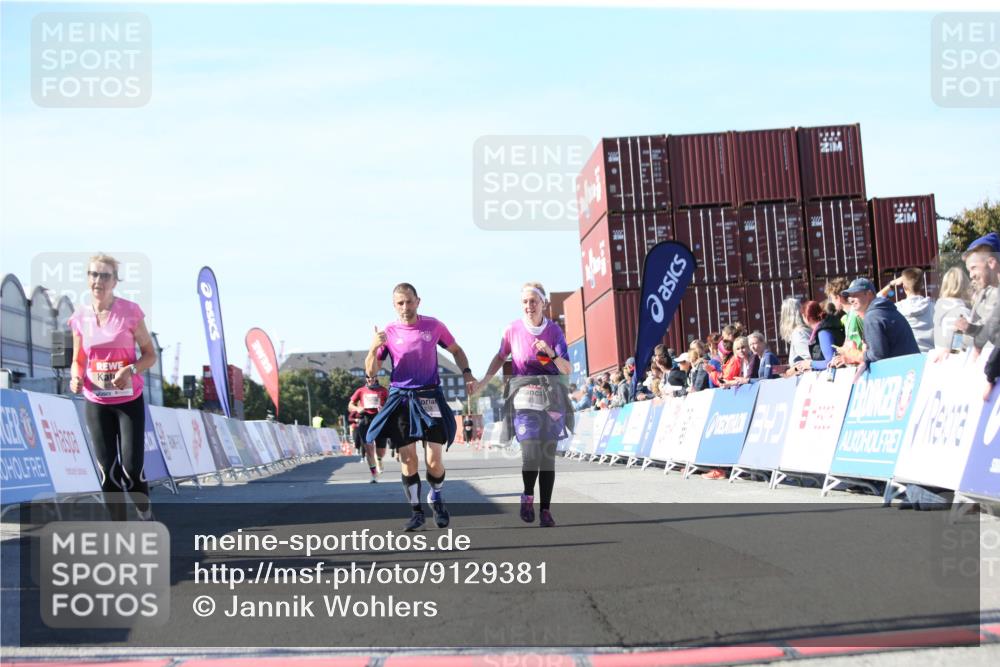 03.10.2025 - Köhlbrandbrückenlauf Jannik Wohlers http://msf.ph/oto/9129381 03.10.2025 13:43:16 Ziel 4238, 5021, 5464, 6463, 6711 meine-sportfotos.de