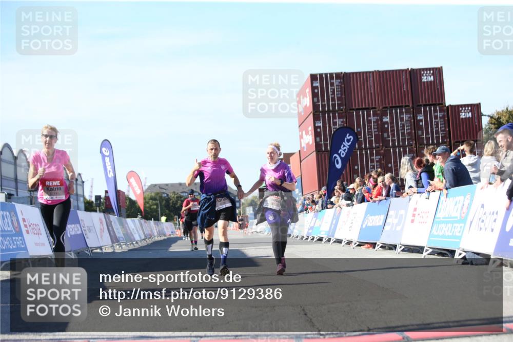 03.10.2025 - Köhlbrandbrückenlauf Jannik Wohlers http://msf.ph/oto/9129386 03.10.2025 13:43:16 Ziel 4238, 5021, 5464, 6463, 6711 meine-sportfotos.de